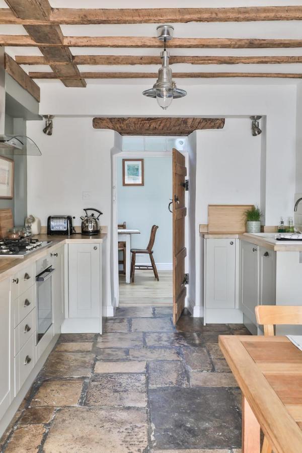 Coombers Mead Cottage Tetbury Eksteriør billede
