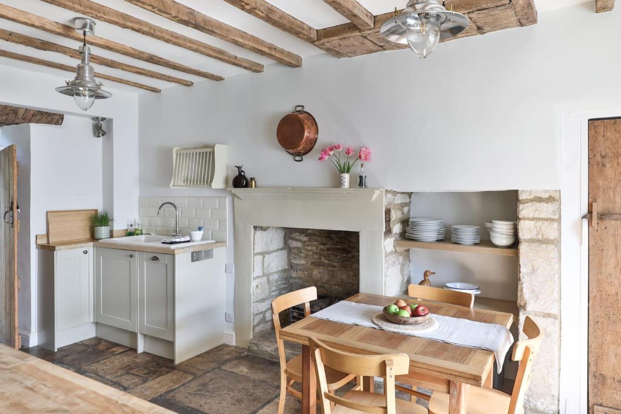 Coombers Mead Cottage Tetbury Eksteriør billede